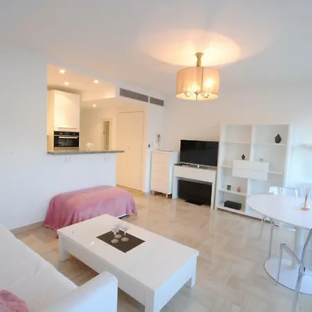 Gray D'albion 2p Liu5376 Appartement