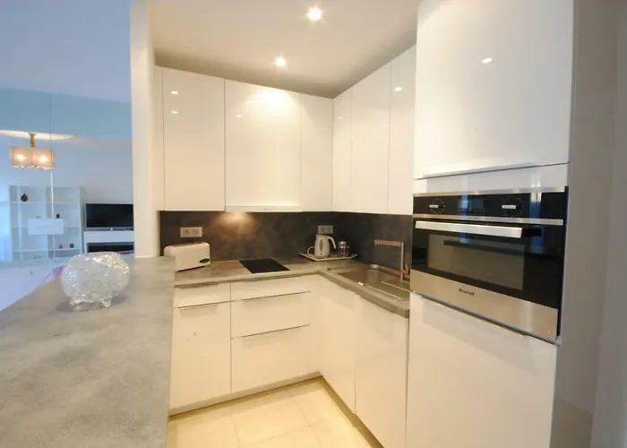 Gray D'albion 2p Liu5376 Cannes