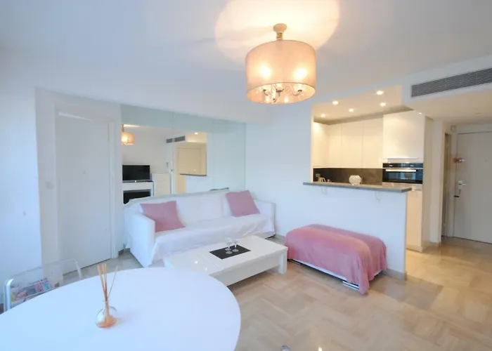 Gray D'albion 2p Liu5376 Apartment Cannes