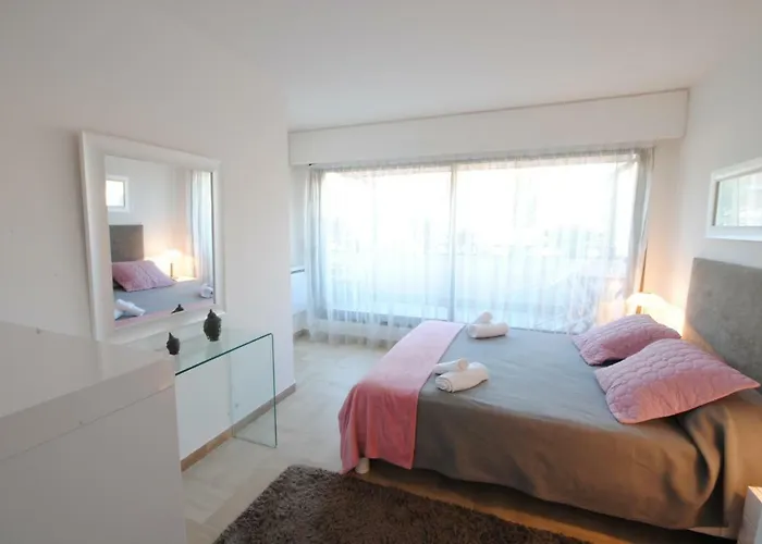 Gray D'albion 2p Liu5376 Cannes